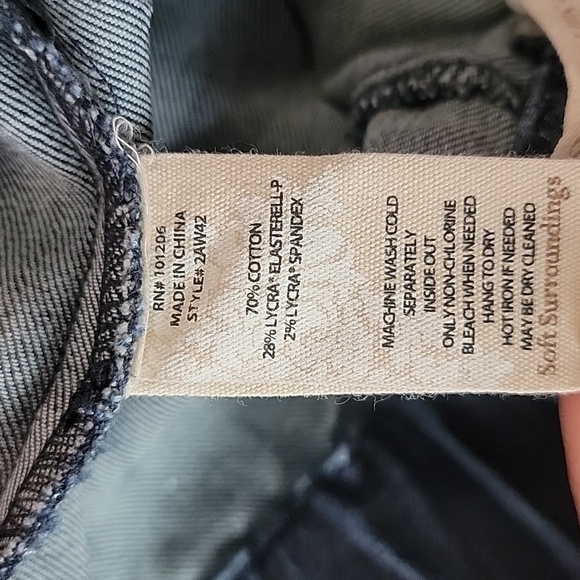 Soft Surroundings Ultimate Pull-On  Jeans/  M. - Picture 4 of 9